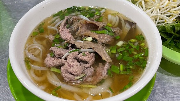 Phở Hoà - Phạm Cự Lượng