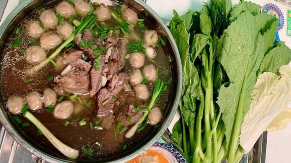 Lẩu Bò Quang Huy - Huỳnh Việt Thanh