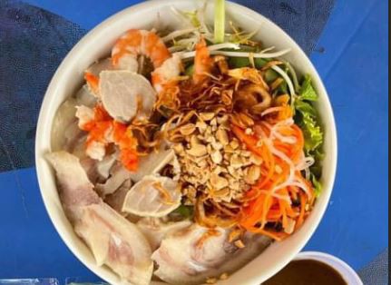 Gỏi Cuốn & Bún Mắm Nêm - Dâu Tây