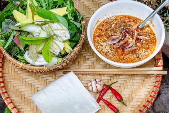 Gỏi Cá Bé Nga - 12 Đoàn Phú Tứ