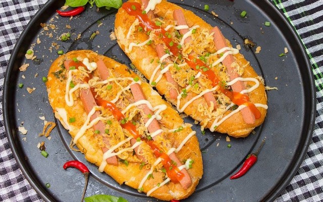 Cô Hà - Bánh Canh Xương Chả, Xôi Thịt Kho Trứng & Bánh Mì Nướng Muối Ớt