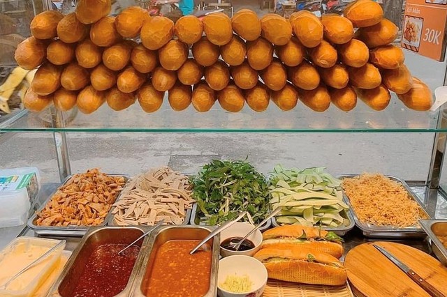 Chị Thảo - Bánh Mì Quảng Ngãi & Bánh Bao