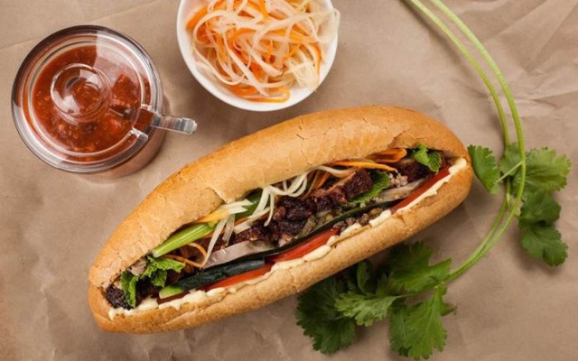 Pang - Bánh Mì Chả Cá - Hồng Trà Tắc Sủi Bọt & Trà Sữa - Hồ Văn Huê