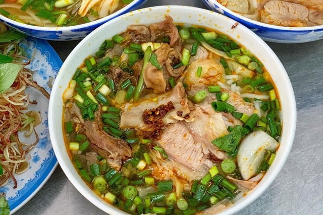 Bún Bò Phú Mỹ - Bò Kho