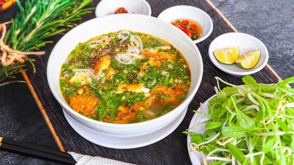 Quán Sơn Thuỷ - Bún Bò Huế, Bánh Canh Cá Lóc & Cơm Hến