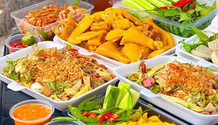 HELY FOOD - Gà Ủ Muối Hoa Tiêu & Tré Trộn - Nguyễn Đình Chiểu