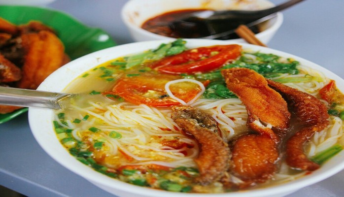 Cây Đa Quán - Canh Cá Rô Đồng Thái Bình & Bún Cua Bò