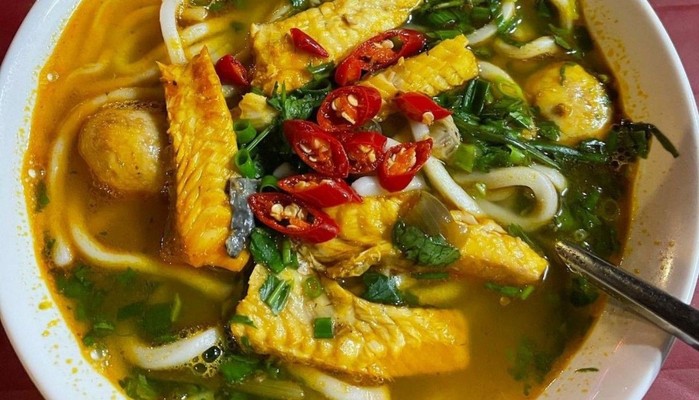 Bánh Canh Cá Lóc Phú Quý - Nguyễn Sơn