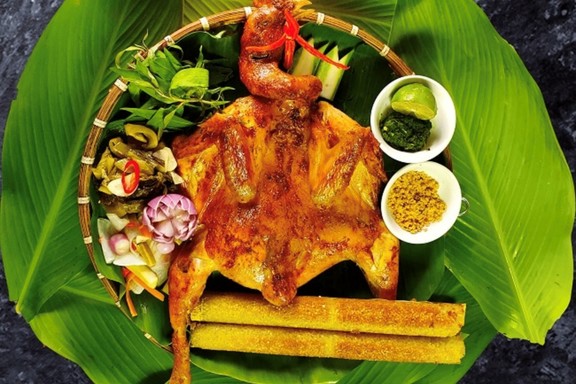 Gà Kung Fu - Gà Nướng Cơm Lam & Bánh Bao - Vũ Tùng
