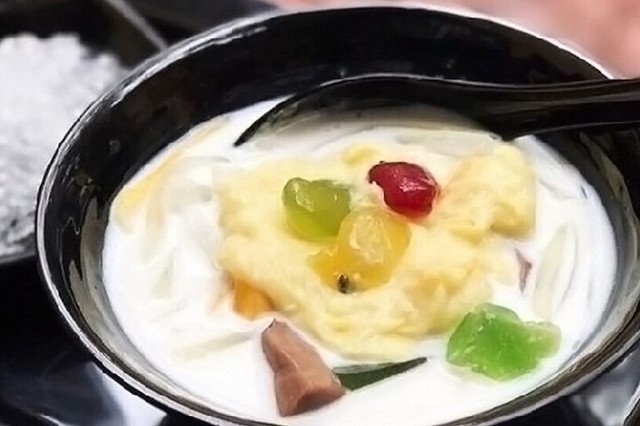 Chè Ngon Bốn Mùa - Ăn Vặt Quán - 88 Ngọc Trì