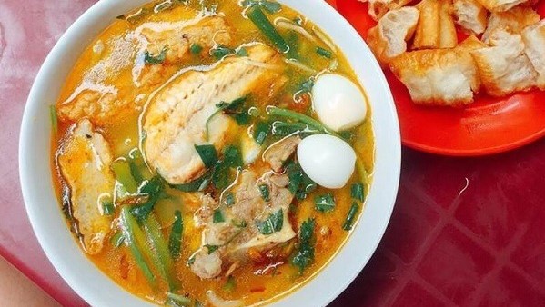 Quán Thuỷ - Bánh Canh Cá Lóc & Chả Cua Huế