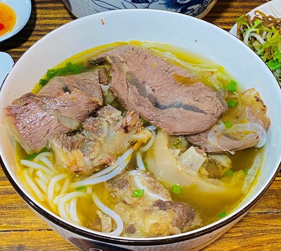 Bún Bò Huế O Mi - Lý Thường Kiệt