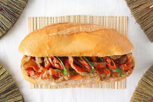 Má Hải - Bánh Mì Chả Cá, Nem Nướng & Cafe Muối