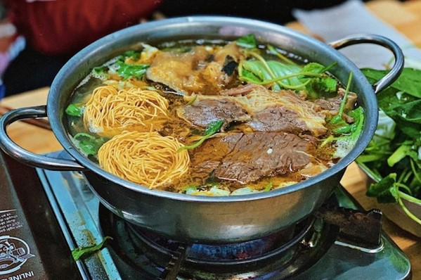 Lẩu Bò 111 - Phạm Văn Chiêu