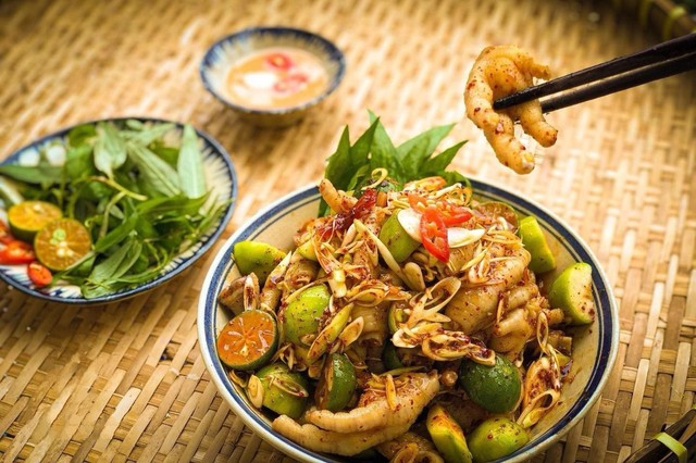 Chân Gà Sốt Thái - Na Đây