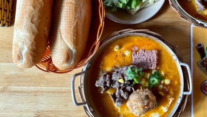 Bánh Mì Phố Quản - Bánh Mì Chảo