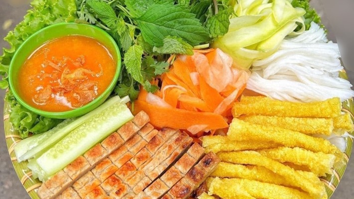 Bếp Cô 2 - Nem Nướng Nha Trang, Bánh Xèo Miền Trung & Bún Mắm Nêm