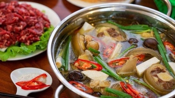 Lẩu Bò & Giò Heo Giả Cầy - Ông Mạnh