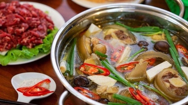 Lẩu Bò & Giò Heo Giả Cầy - Ông Mạnh