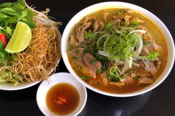 Bún Bò 79 - 419 Trưng Nữ Vương