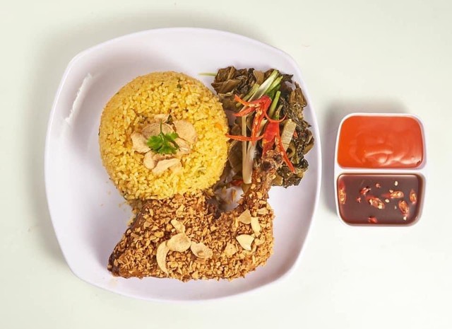 Cơm Gà Gáy Sớm - Tân Hòa Đông