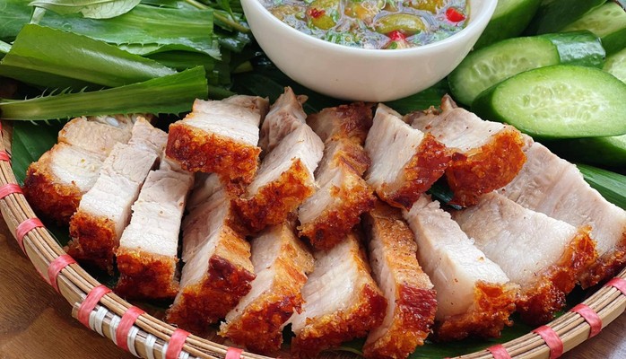 Thịt Quay Hàng Bè - Gia Ngư