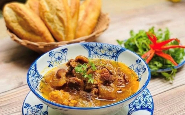 Chi Quán - Bún Trộn, Bò Sốt Vang & Cháo Sườn - 2F Quang Trung