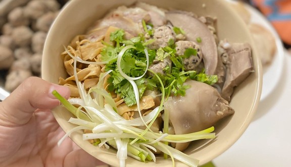 Bún Mọc Sườn - Lê Hồng Phong