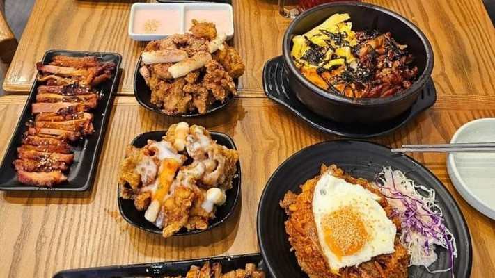 CHICKEN STREET - GÀ RÁN, KIM BAP  & TOKBOKKI - 309 Trần Đại Nghĩa