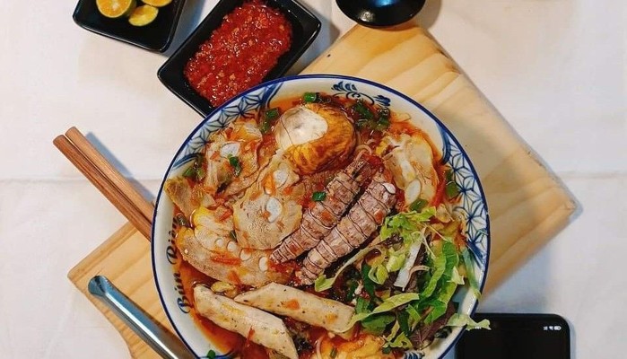 Quán Cô Hòa - Bún Riêu Tóp Mỡ Sườn Sụn & Đặc Sản Lẩu Cua Đồng - Hà Đông