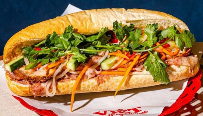 Bánh Mì, Cà Phê & Trà Trái Cây - Định Công Thượng