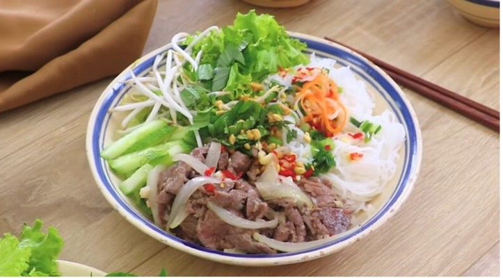 Bún Thịt Xào Miền Tây - Tôn Đản