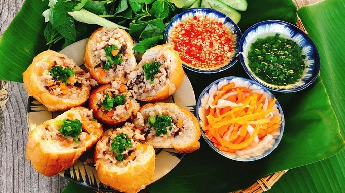 Bánh Mì Hấp - Chú 3 Béo