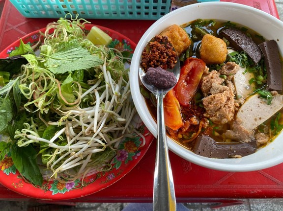 Bún Riêu Bé Mẫn - Trần Thị Hoa