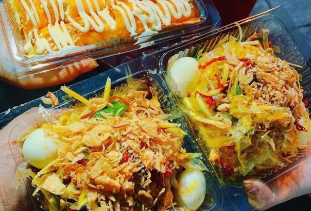 Quán Xí Ngầu - Chân Gà Sả Tắc & Bánh Tráng Trộn - 205 Nguyễn Tri Phương