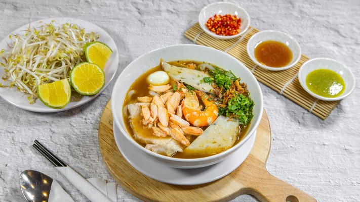 Bánh Canh Cối Đá - Trương Văn Thành