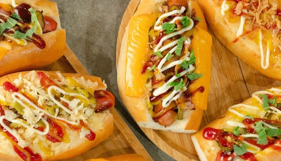 The Hot Doggie - Hot Dog Bà Triệu