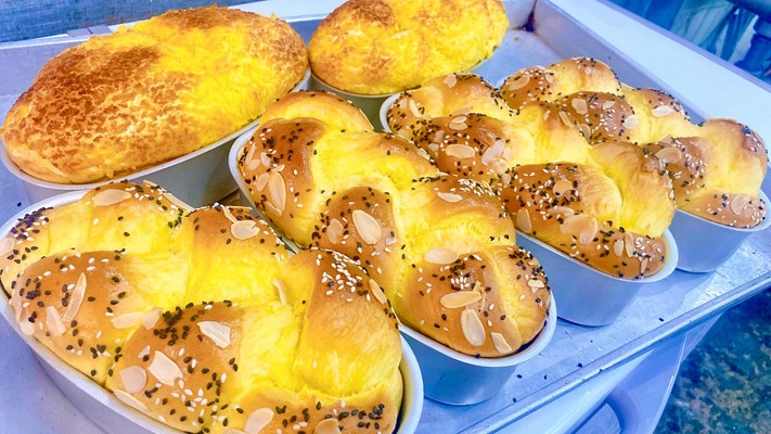 Hiếu Bakery - Bánh Ngọt & Bánh Kem - 181 Bùi Thị Xuân