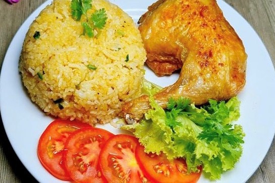 Cơm Gà A Khánh 2 - Hoàng Quốc Việt