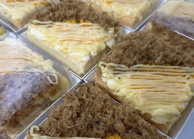 Bông Lan Trứng Muối Mẹ Kem - Mẹ Suốt