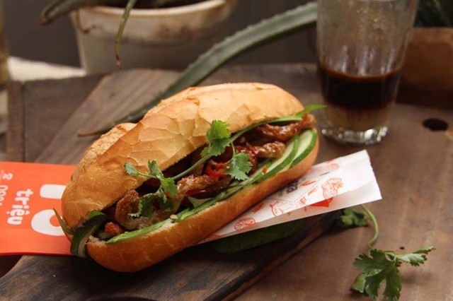 Má Hải - Bánh Mì & Trà Sữa, Latte - Nguyễn Trãi