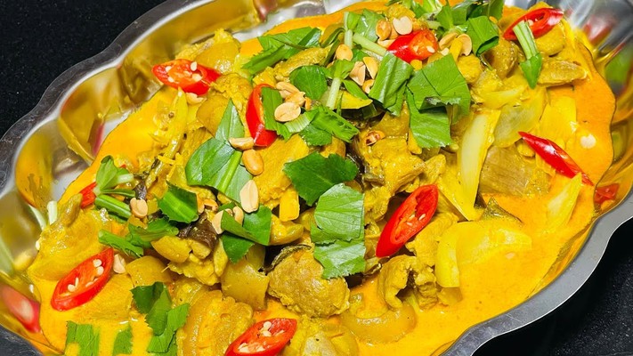 Cơm Trưa Văn Phòng - Quang Trung
