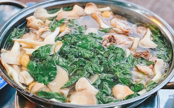 Lẩu Gà Lá É Hoa Vàng - Đường 2C