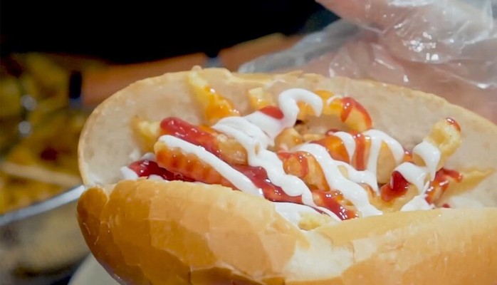 Dung MAMA - Bánh Mì Nem Khoai, Mì Trộn Indomie & Gà Lắc Phô Mai - Nguyễn Khang