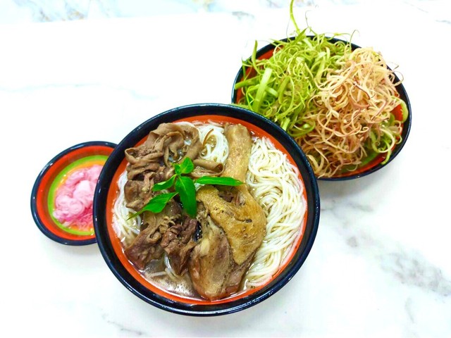 Bún Vịt Tiêu, Bún Gỏi Già Sáu Ẻm - Phú Định