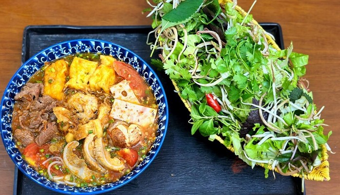 Bánh Canh Cá Lóc Phan Thị - 2E Ngõ Lê Đại Hành