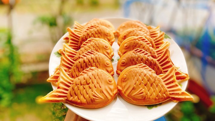 Tiệm Bánh Lô Tô - Bánh Cá TaiYaki, Bánh Trứng Gà & HotDog Phô Mai Tan Chảy