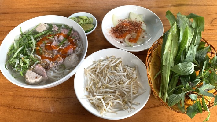 Cơm Gà, Phở & Cao Lầu - Thảo Minh