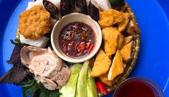 Bún Đậu Mơ & Chè Sầu - Trương Định