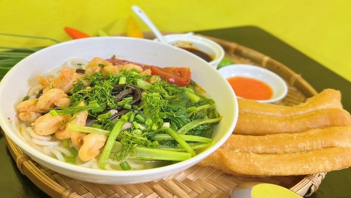 Bếp Linh Linh - Bún Tôm & Bún Trộn - Đội Cấn